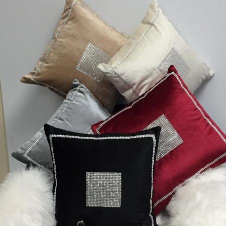 DECORATIVE CUSHIONS - BLING