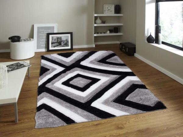 DECORATIVE RUG - BLACK