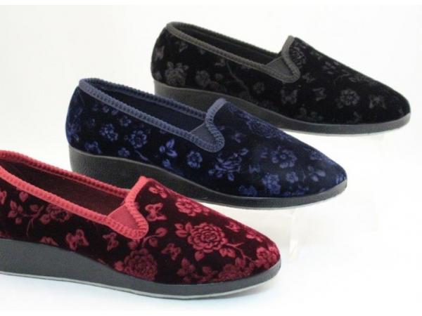 SLIPPERS