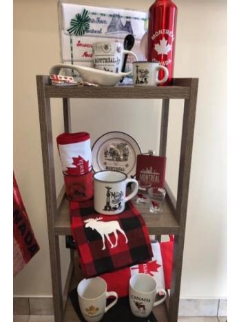 SOUVENIR GROUPSHOT 2